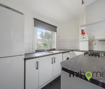 3 bedroom ground floor flat to rent - Photo 5