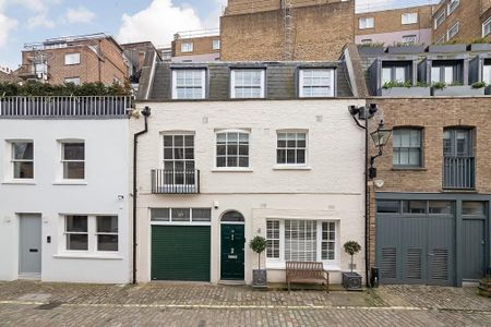 4 bedroom mews to rent - Photo 4