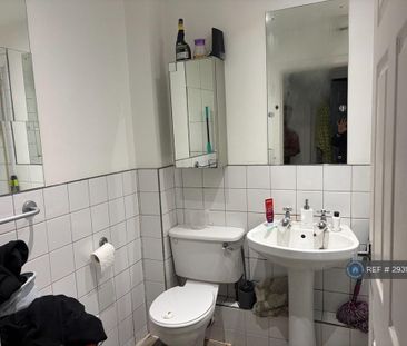 2 bedroom flat to rent - Photo 6