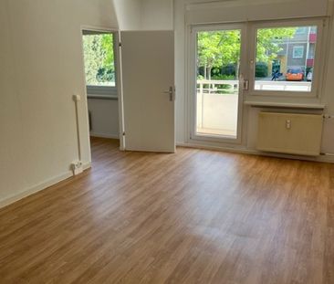 Altersfreundlich mit Aufzug! 1-Zimmer-Wohnung mit Balkon im EG - Photo 5