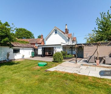 3 bedroom detached house to rent - Photo 3