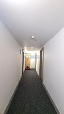 2 bedroom flat share to rent - Photo 4