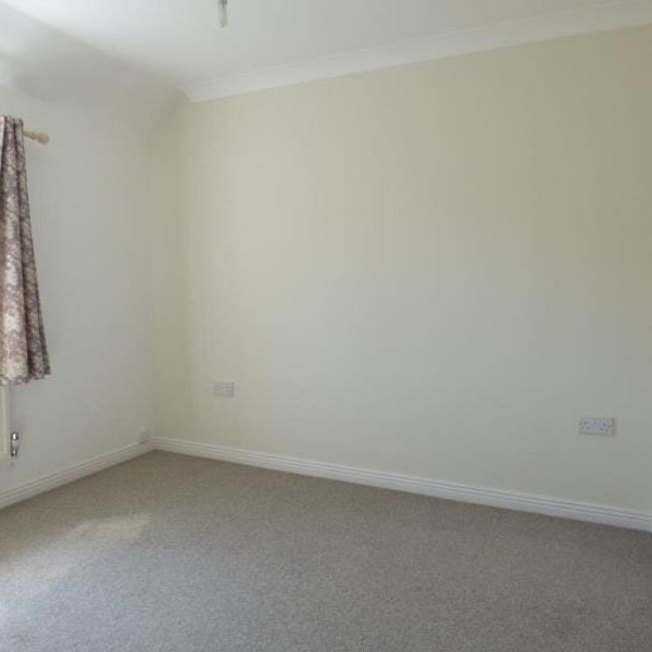 Spoonbill Close, Quedgeley - Photo 1