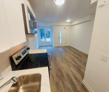 For Lease - 3069 Pharmacy Avenue Unit# 3, Toronto, Ontario - Photo 4