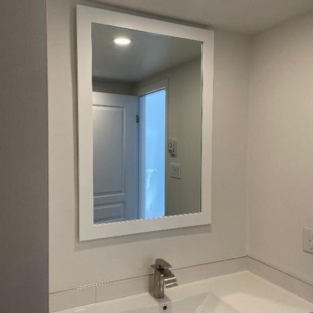 Grand 5 ½ entièrement rénové à Longueuil – Disponible maintenant! - Photo 4