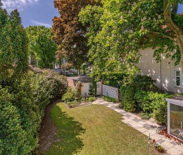 Ruhiges Wohnen mit Kamin in zentraler Lage - Photo 1