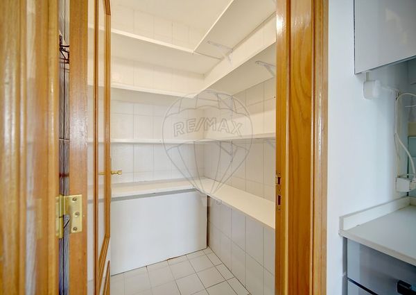 Apartamento T4 em Lisboa