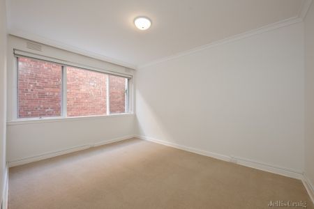 2/41 Park Street, South Yarra - Photo 3