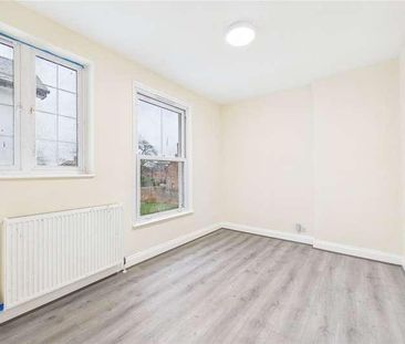 Newbury House, Andover Road, Newbury, Berkshire, RG14 - Photo 6