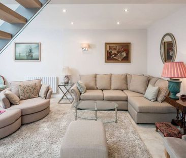 Pembridge Mews - Photo 1