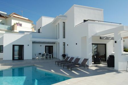 Modern three bedroom detached villa for winter rent situated in Nerja - Photo 3