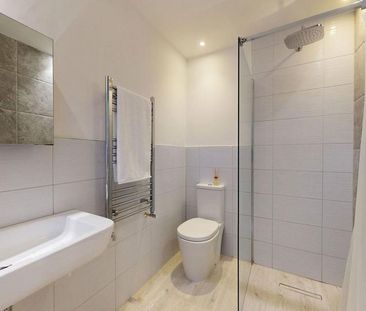 4 bedroom terraced house to rent - Photo 2