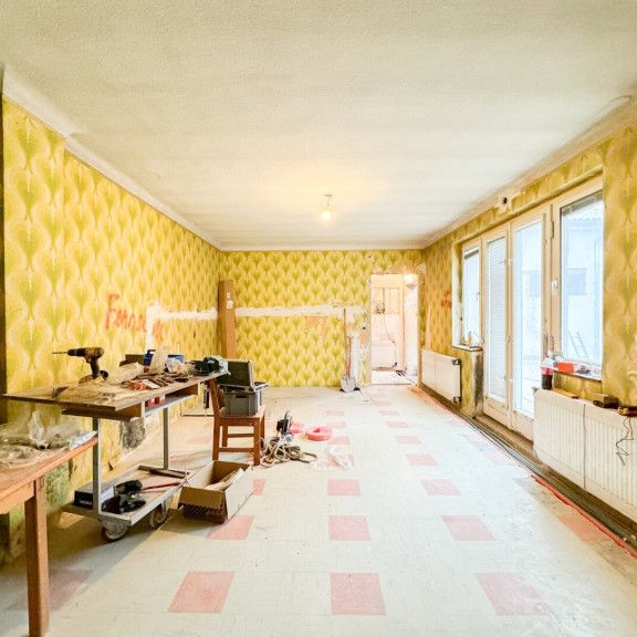 KERNSANIERT - ERSTBEZUG - BEZIEHBAR AB 01.12.2025 - CHARMANTE 2 ZIMMER-WOHNUNG - MODERNES DESIGN - LICHTDURCHFLUTET - GROß-ENZERSDORF - Foto 1