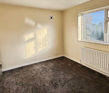 2 bedroom semi-detached house to rent - Photo 3