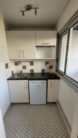 Appartement Courbevoie 1 pièces 26 m2 - Photo 3