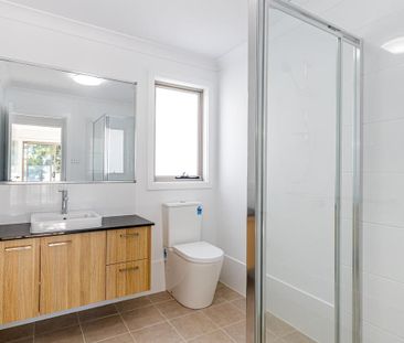 Modern Comfort Meets Quality Design - Brand New Low-Maintenance Fam... - Photo 4