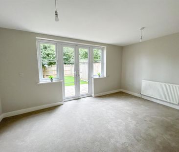 Gillsmans Hill, St. Leonards, TN38 0FY - Photo 1