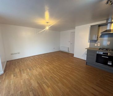2 bedroom ground floor flat to rent - Photo 4