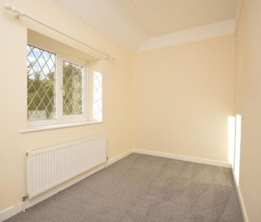 3 bedroom semi-detached house to rent - Photo 6