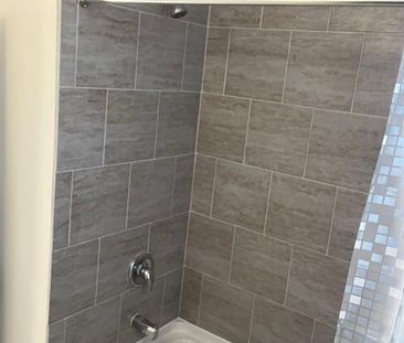 For Lease - 832 King Street, Port Colborne, Ontario - Photo 2