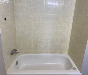 Killarney Court – 1 Bedroom - Photo 5