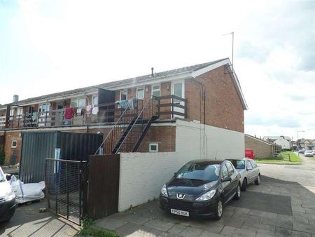 Ayres Drive Stanground Peterborough, PE2 - Photo 2