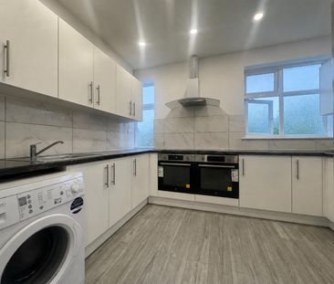 Hook Rise North, Surbiton KT6, London - Photo 1