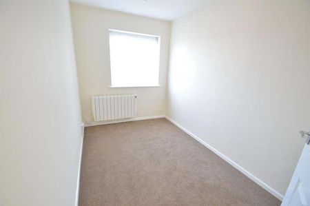 Knowles Close, Halstead, CO9 - Photo 2