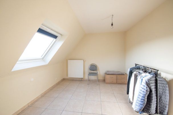 Appartement met één slaapkamer en garagebox te huur. - Foto 1