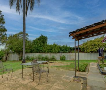 CHARMING HOME ON A LARGE BLOCK IN WANNANUP - Photo 4