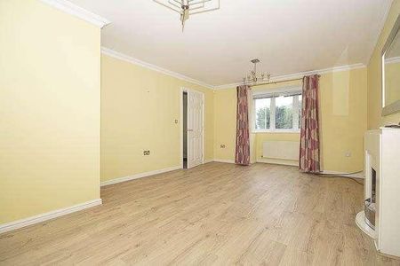 Davey Walk, Ashchurch, Tewkesbury, GL20 - Photo 2