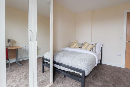 2 bedroom flat to rent - Photo 3