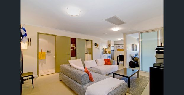 THE IDEAL CITY PAD! "ALPHA-G" - Photo 1