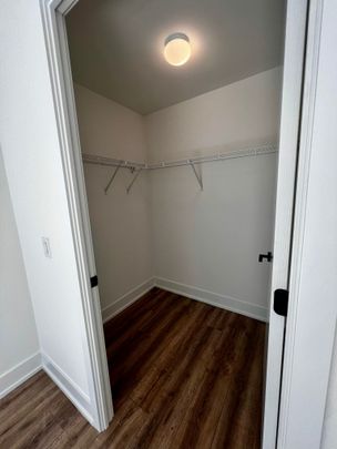 For Lease - 2450 Old Bronte Road Unit# 518, Oakville, Ontario - Photo 1