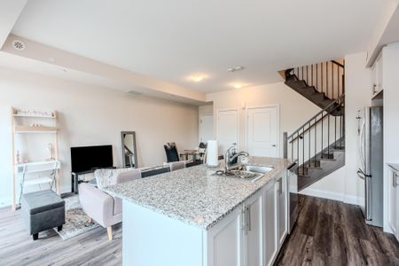 For Lease - 1577 Rose Way Unit# 115, Milton, Ontario - Photo 3