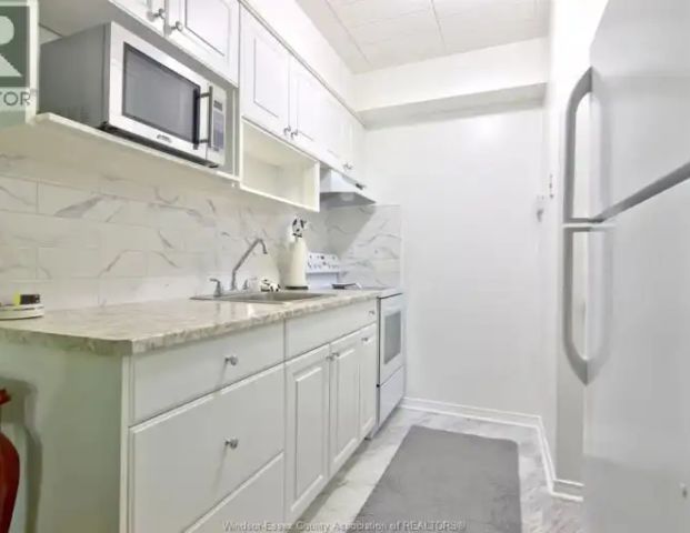 6520 THORNBERRY Unit# 155 | 6520 THORNBERRY Unit# 155, Windsor - Photo 1