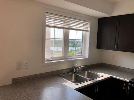 For Lease - 47 Hays Boulevard Unit# 9, Oakville, Ontario - Photo 2