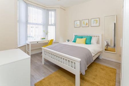 4 bedroom terraced house to rent - Photo 4