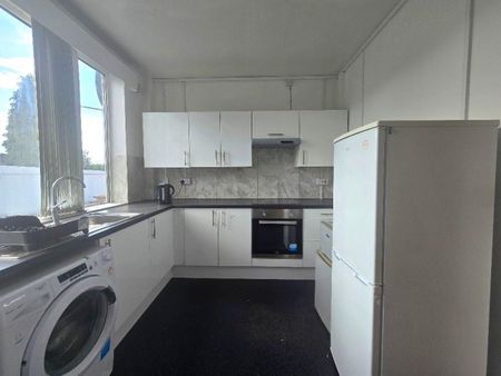1 Bed House share For Rent - Photo 3