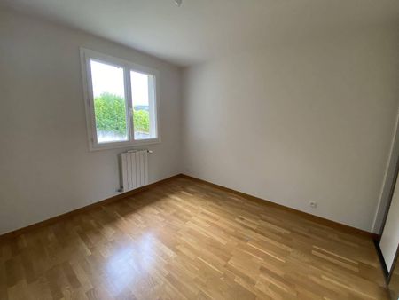Location maison 4 pièces 125 m² à Ampuis (69420) - Photo 4