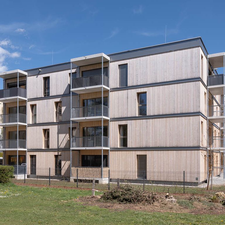Startwohnungen für Jungfamilien - 3-Zimmer-Wohnung im 2. Obergeschoss mit Balkon - Photo 1