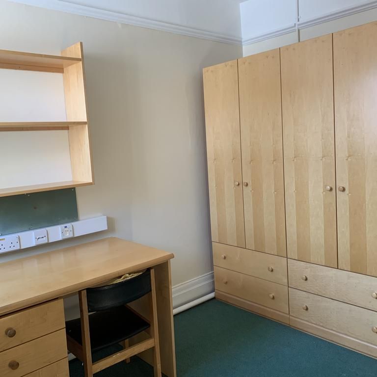 1 bedroom private hall to rent - Photo 1