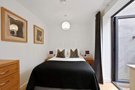 1 bedroom serviced apartment to rent - Photo 3