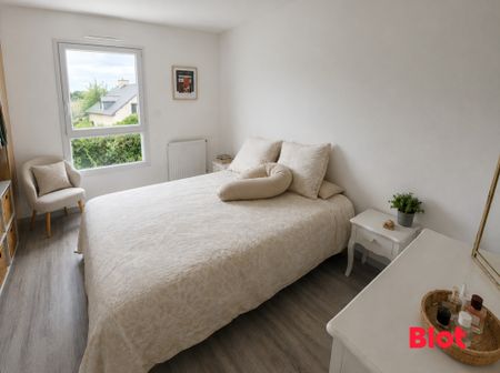 Location Maison 5 pièces 104m² MONTREUIL LE GAST 35520 - Photo 4