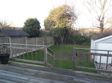 4 bedroom bungalow to rent - Photo 5