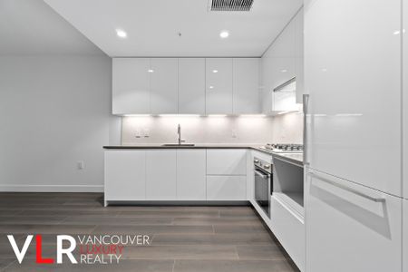 Condo in Vancouver East Side, BC - Photo 5
