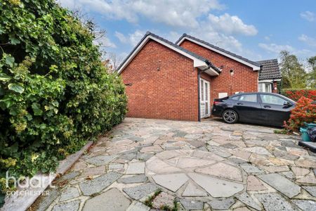 3 bedroom bungalow to rent - Photo 2