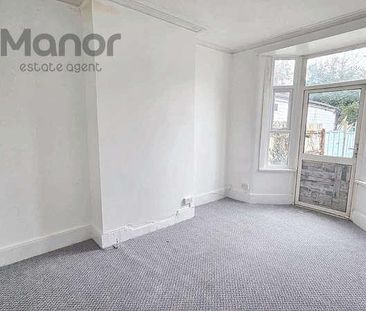 Central Park Road, East Ham, E6 - Photo 5