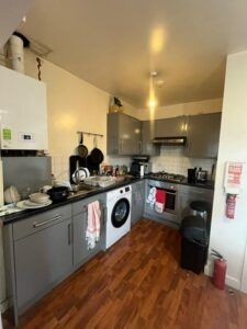 39 Flat 4 Regent Park Terrace, Leeds, LS6 2AX - Photo 4