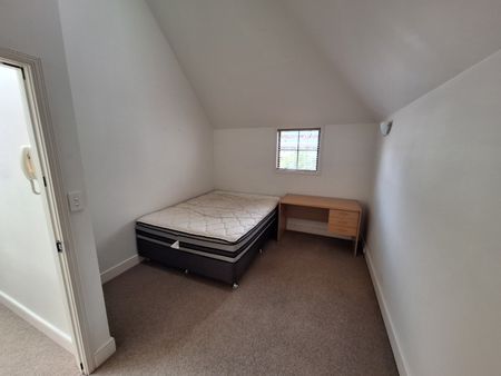 Mediterranean Style Living in Central CBD - Photo 4